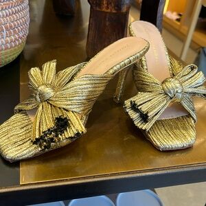 Brand new with box and tags loeffler Randall gold Claudia heel